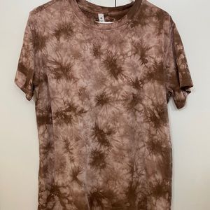 Lululemon tye-dye T-shirt